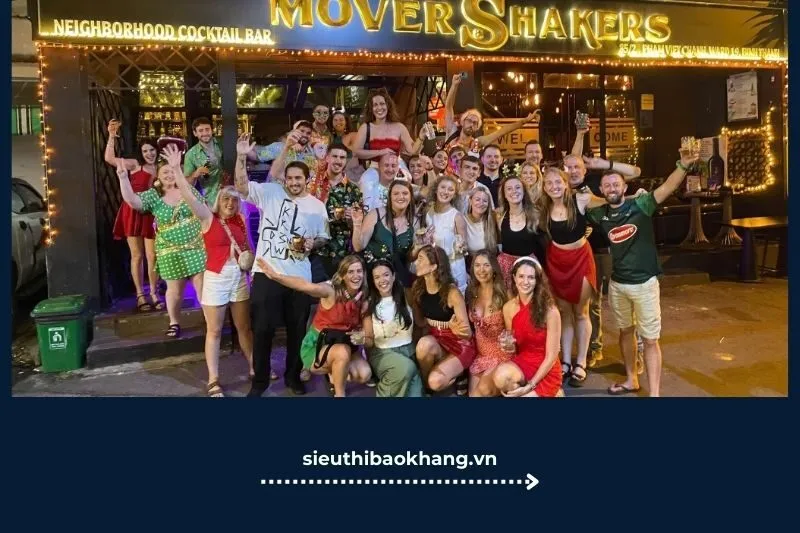 quán Movers and Shakers – Wine & Cocktail Bar